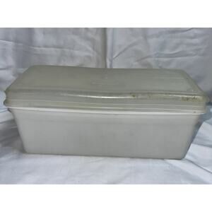 Vintage Republic Polly Flex White Breadbox with Lid